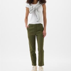 GAP NWT Olive Downtown Khakis